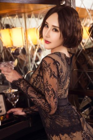 才两根手指就抖成这样了视频_720超清免费观看