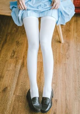 美女穴穴_BD免费观看视频