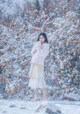 先锋制服中文字慕_高清电视剧在线观看
